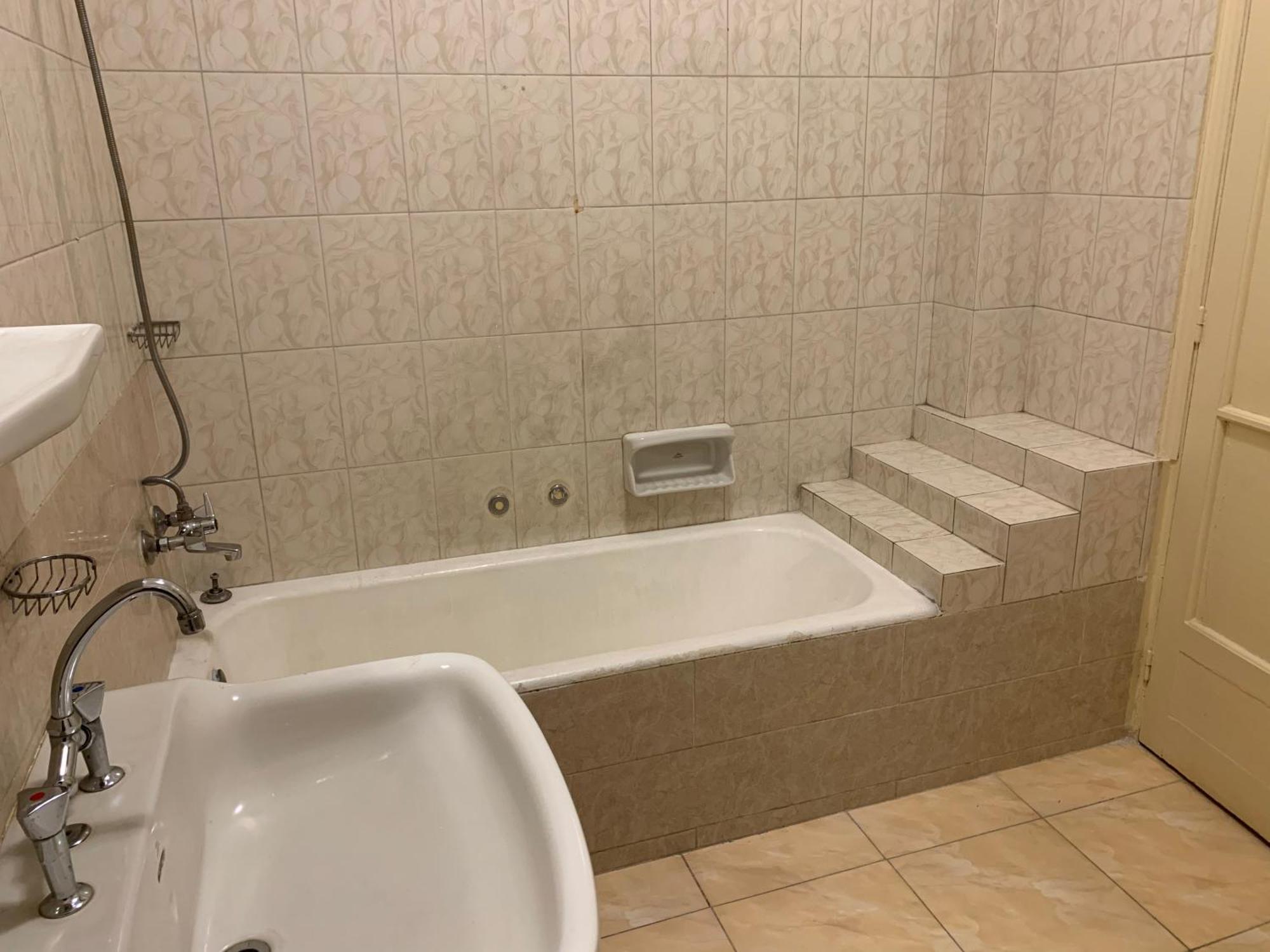 Prime Location 2 Bed , Near The Nile & Center * Cairo