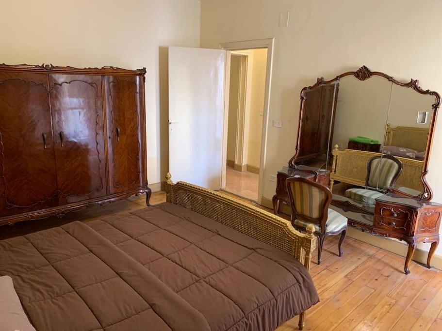 Prime Location 2 Bed , Near The Nile & Center *